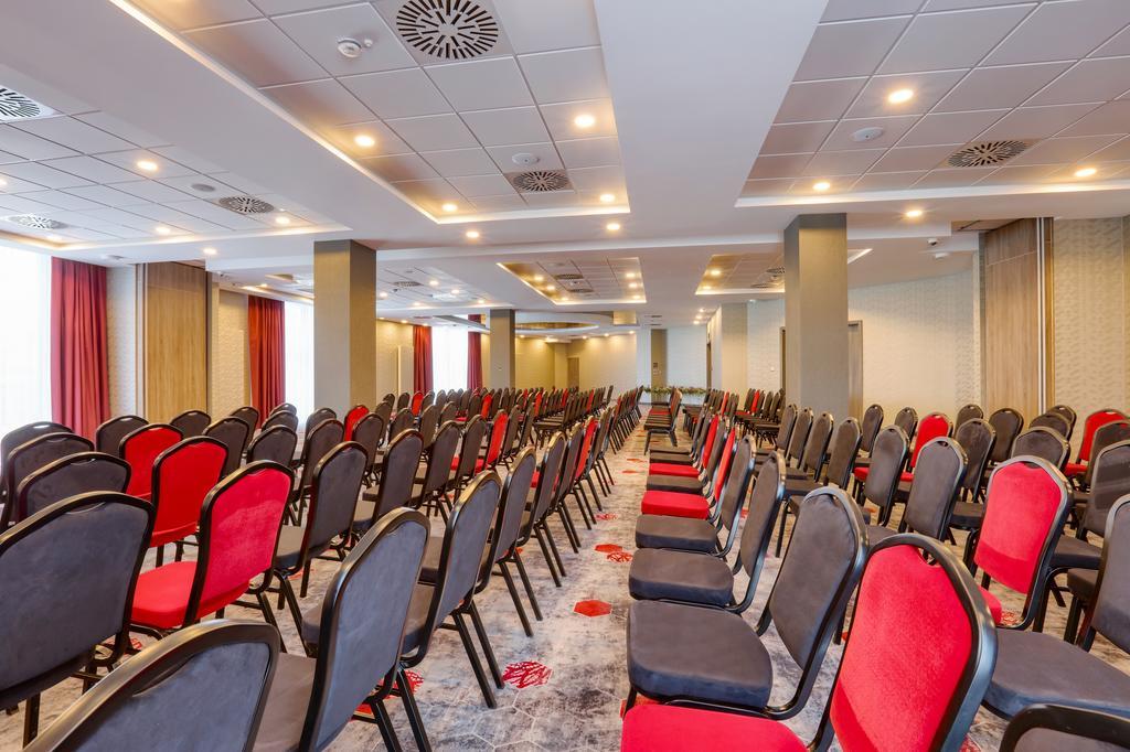 Ibis Styles Nowy Sacz 호텔 외부 사진