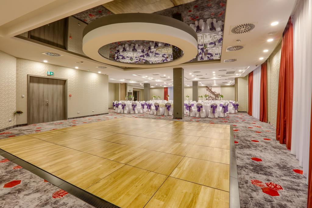 Ibis Styles Nowy Sacz 호텔 외부 사진